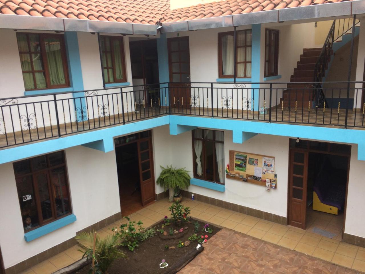 The Celtic Cross Hotel Sucre Exterior photo
